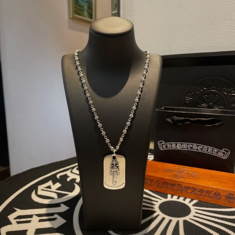 Ch*0me He**ts necklaces